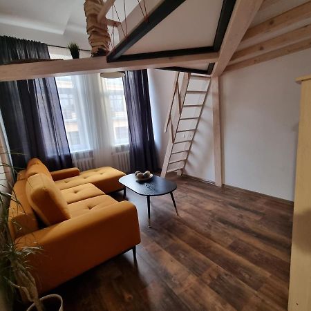 Dp Art 4 Old Town Self Check In Apartment Kaunas Exterior photo