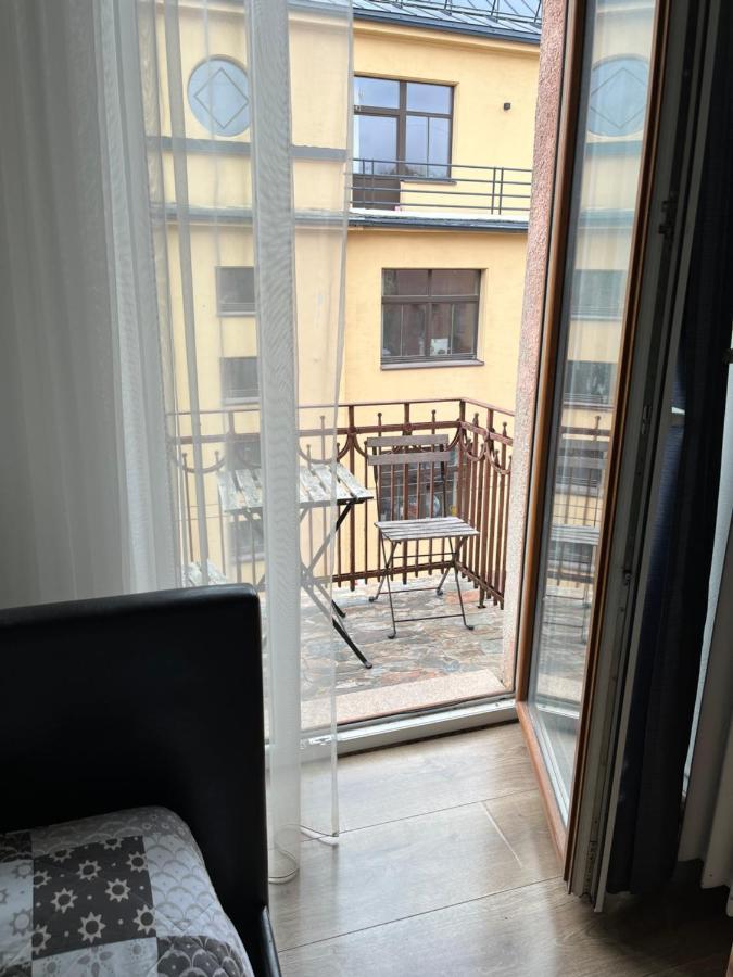 Dp Art 4 Old Town Self Check In Apartment Kaunas Exterior photo
